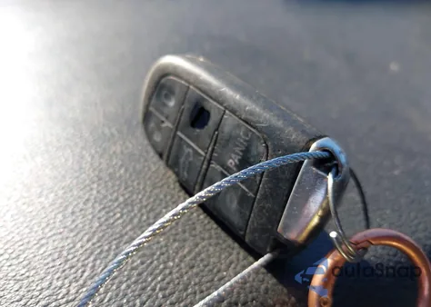 2017 Dodge Challenger Sxt z USA, uszkodzony, nr VIN 2C3CDZAG1HH587368